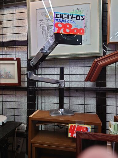 ▼リサイクルショップ だいえい　値下げ エルゴトロン モニターアーム