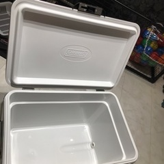 コールマン　クーラーボックス　ステンレス　シルバー