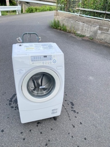 ‍♀️☘️大阪市内配達設置無料‍♀️アクアドラム洗濯機９KG乾燥６KG保証有り