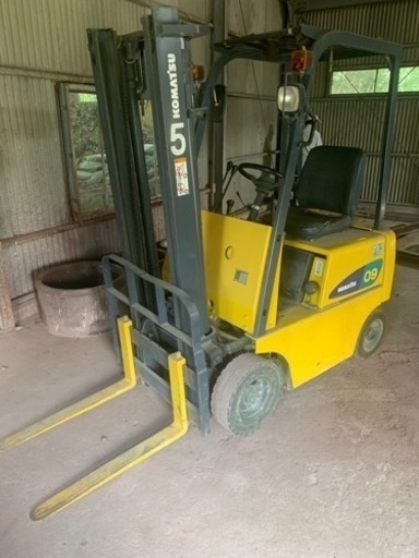 相談中　KOMATSU フォークリフト　09 ガソリン