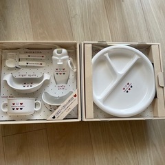 【新品】赤ちゃんの城　Baby Plate Set