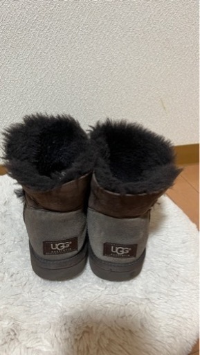 ショートブーツ(UGG)