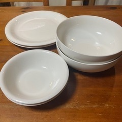 陶器の食器三種類　二枚組