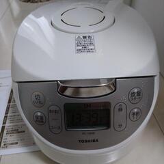 【値下げ】TOSHIBA　RC-10HK 2017製　炊飯器　5...