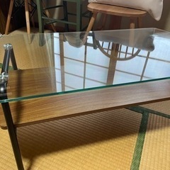 【決定しました】ニトリ　ガラステーブル　センターテーブル　美品