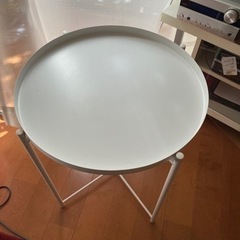 IKEA 白い　丸テーブル　サイドテーブル