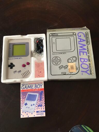 任天堂ゲームボーイと充電式アダプターセット
