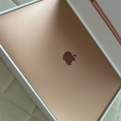 MacBook Air 13インチM1チップ、Magic Mou...