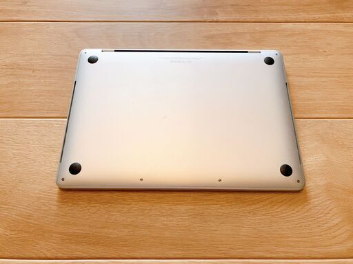 MacBook Air M2シルバー メモリ8GB/SSD256GBモデル APPLE MacBook