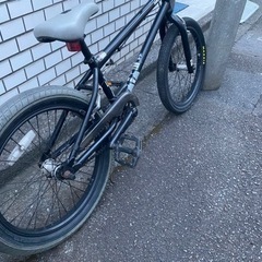 MONGOOSE BMX LEGION L100 20インチ 20.75 2018年モデル スタンド付き