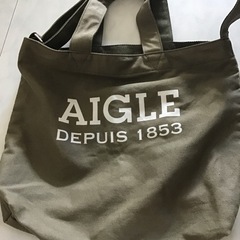 エーグル　AIGLE ショルダーバッグ　バック　軽い　ショルダーバック