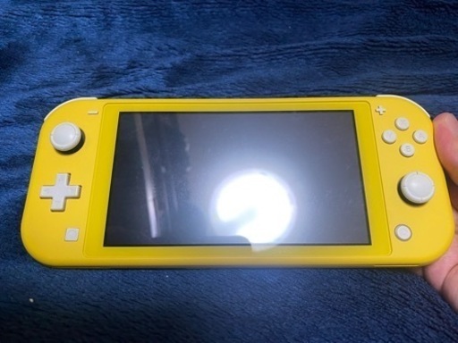 Nintendo Switch  light（黄色）