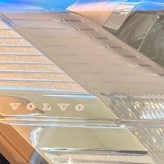 【中古】純正　右ヘッドライト　ボルボ　V60　若干のキズ有