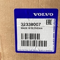 【中古】純正　右ヘッドライト　ボルボ　V60　若干のキズ有