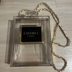 CHANEL香水型のバッグ