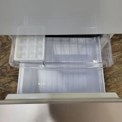 11/25 終 SHARP/シャープ 137L 2ドア ノンフロン冷凍冷蔵庫 2019年製