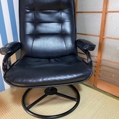 黒椅子