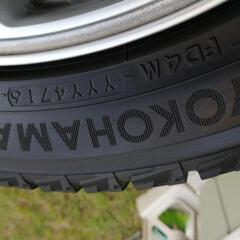 15000円に値下げします。スタッドレスタイヤ、ホイール付き4本セット