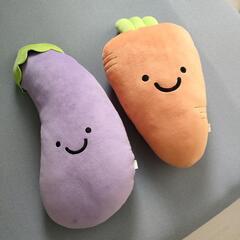 なす&にんじんクッション