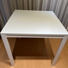 テーブル　ホワイト