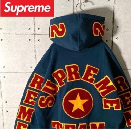 supreme 入手困難　パーカー⭐︎