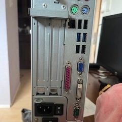 パソコンデスクトップ