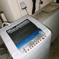洗濯機と冷凍庫ストッカー