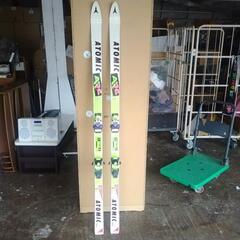 スキー板　ATOMIC  733SL
