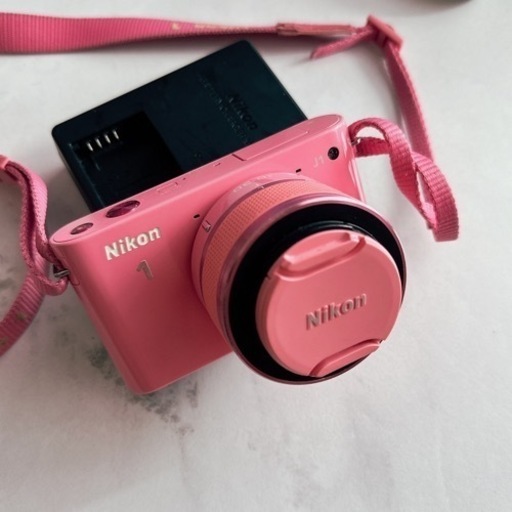 【レア品】Nikon 1 J1 ピンク標準ズームレンズキット