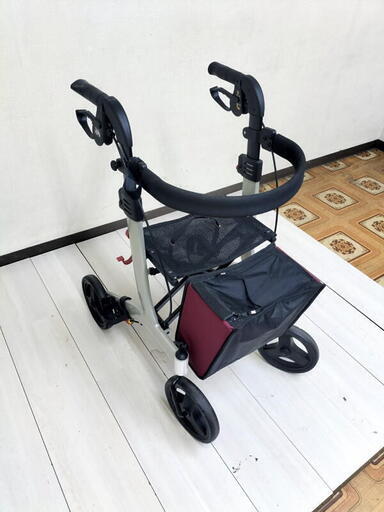 T【コレ見て 】　アロン化成　安寿　歩行車　リトルターン　シルバーカー