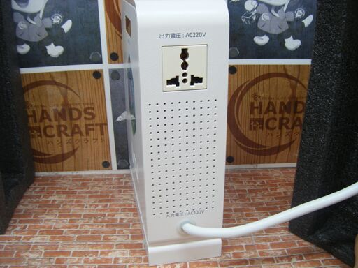 UMIVC-2500アップトランス 電源トランス未使用品100V/110V to 220V  