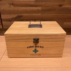 木製 救急箱