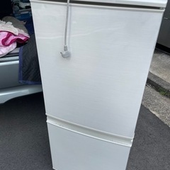 シャープ　2017年製　2ドア冷凍冷蔵庫　SJ-D14C 137...