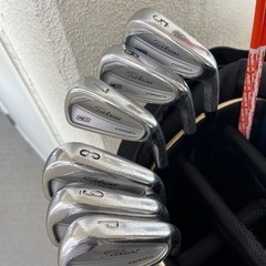 値下げ！タイトリストCB716アイアンなどキャディバック  付き