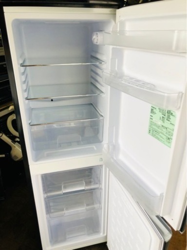 福岡市内配送無料　2020年　アイリスプラザ 冷蔵庫 130L 一人暮らし おしゃれ ノンフロン 冷凍冷蔵庫 ブラック PRR-142D-B