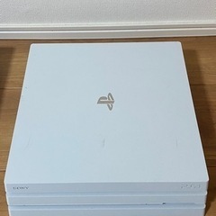 PS4 Pro CUH-7200B譲ります！（使用感かなりあり、...