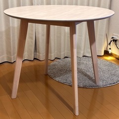 ダイニングテーブル(木製・ラウンド)