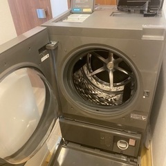 ⑧ドラム式洗濯乾燥機お探しの方お早めに😊全て丸洗い済み💯セットで