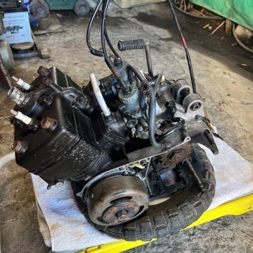 希少！ヤマハRZ350 4LO 中古 エンジン キャブ付き