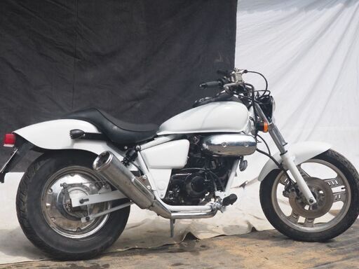 整備塗装済み ホンダ マグナ50 ホワイト社外キャブレター