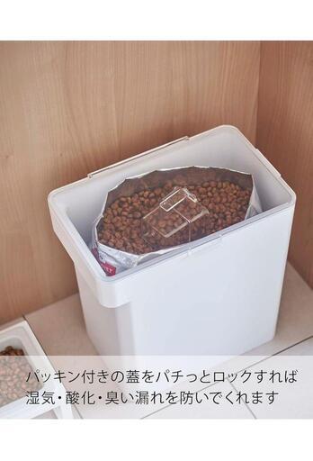 128fk 【開封品・未使用品】山崎実業(Yamazaki) 密閉 ペットフードストッカー 6.5ｋｇ 計量カップ付 ホワイト 約W30.7×D19.7×H31.2㎝(蓋開口時:約H49.5㎝) タワー フードストッカー 保存容器