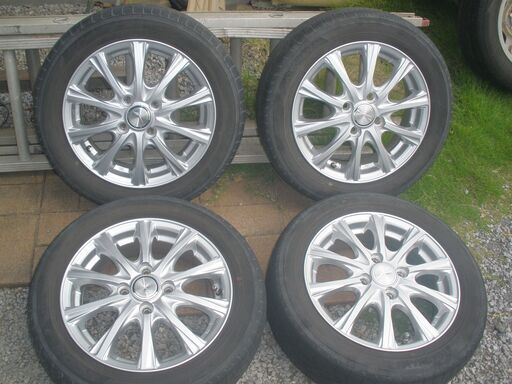 現在取扱を中止してます。新車購入のため不要になったスタッドレス  