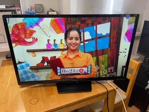 液晶テレビ　32型　2018年