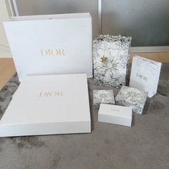 DIOR 箱　紙袋　リボン　巾着袋