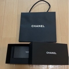 CHANEL LOEWE 箱　紙袋