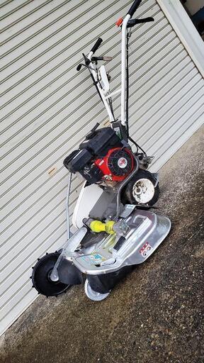 オーレック　ウィングモア　WM626 草刈機　斜面刈　2面刈　自走二面あぜ草刈機
