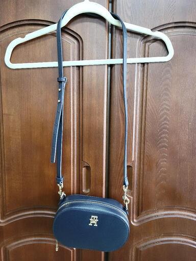 【SALE】トミーヒルフィガー　トミーヒルフィガー　ラウンド サッチェルバッグ　AW0AW14479　中古　リサイクルショップ宮崎屋住吉店24.7.21ｋ