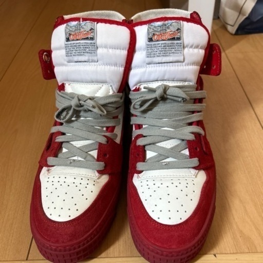 オフホワイトハイカットスニーカー　美品