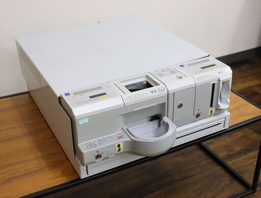 ≪J1092ジ≫通電OK GLORY/グローリー 自動釣銭機 レジ釣銭機 RT-200/RAD-200 硬貨/紙幣 店舗用 レジ/会計 ドロワー付き/鍵付き 現状品