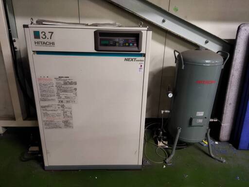 空気圧縮機　HITACHI